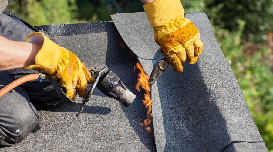 Professional residential roofers in Green Ridge, MO